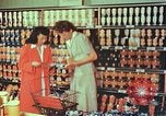 Standbild Japanese-American Bürger United States USA, 1943, aus Sekunde 20 historischem Filmmaterial Videoclip 65675060175