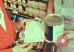 Standbild Japanese-American Bürger United States USA, 1943, aus Sekunde 25 historischem Filmmaterial Videoclip 65675060175