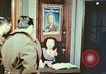 Immagine di Chiese sponsor delle attività sociali per Japanese-American soldati in W United States USA, 1943, secondo 21 filmato di repertorio 65675060177