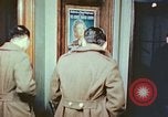 Immagine di Chiese sponsor delle attività sociali per Japanese-American soldati in W United States USA, 1943, secondo 22 filmato di repertorio 65675060177