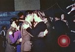 Immagine di Chiese sponsor delle attività sociali per Japanese-American soldati in W United States USA, 1943, secondo 44 filmato di repertorio 65675060177