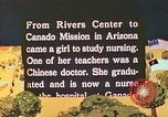 Immagine di Japanese-American infermieri Ganado Arizona USA, 1944, secondo 10 filmato di repertorio 65675060178