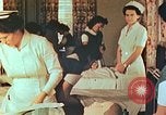 Immagine di Japanese-American infermieri Ganado Arizona USA, 1944, secondo 32 filmato di repertorio 65675060178