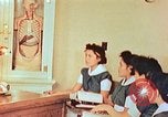 Immagine di Japanese-American infermieri Ganado Arizona USA, 1944, secondo 54 filmato di repertorio 65675060178