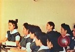 Immagine di Japanese-American infermieri Ganado Arizona USA, 1944, secondo 60 filmato di repertorio 65675060178
