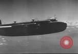 Standbild B-24 Liberator Bomber China, 1943, aus Sekunde 40 historischem Filmmaterial Videoclip 65675060192