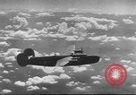 Standbild B-24 Liberator Bomber China, 1943, aus Sekunde 61 historischem Filmmaterial Videoclip 65675060192