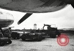 Standbild B-29 Superfrotress Ebenen Saipan Nördliche Marianen, 1945, aus Sekunde 13 historischem Filmmaterial Videoclip 65675060196