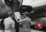 Standbild B-29 Superfrotress Ebenen Saipan Nördliche Marianen, 1945, aus Sekunde 26 historischem Filmmaterial Videoclip 65675060196