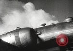 Standbild B-29 Superfrotress Ebenen Saipan Nördliche Marianen, 1945, aus Sekunde 34 historischem Filmmaterial Videoclip 65675060196