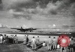 Standbild B-29 Superfrotress Ebenen Saipan Nördliche Marianen, 1945, aus Sekunde 37 historischem Filmmaterial Videoclip 65675060196