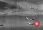 Standbild B-29 Superfrotress Ebenen Saipan Nördliche Marianen, 1945, aus Sekunde 49 historischem Filmmaterial Videoclip 65675060196