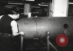 Standbild USA buzz Bomben Dearborn Michigan USA, 1945, aus Sekunde 25 historischem Filmmaterial Videoclip 65675060199
