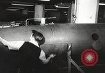 Standbild USA buzz Bomben Dearborn Michigan USA, 1945, aus Sekunde 26 historischem Filmmaterial Videoclip 65675060199