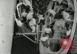 Standbild HMAS Melbourne R-21 South China Sea, 1969, aus Sekunde 62 historischem Filmmaterial Videoclip 65675060206
