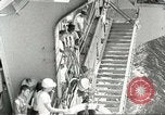 Standbild HMAS Melbourne R-21 South China Sea, 1969, aus Sekunde 17 historischem Filmmaterial Videoclip 65675060207