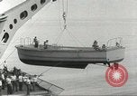 Standbild HMAS Melbourne R-21 South China Sea, 1969, aus Sekunde 55 historischem Filmmaterial Videoclip 65675060207