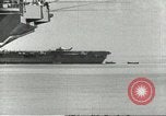 Standbild HMAS Melbourne R-21 South China Sea, 1969, aus Sekunde 3 historischem Filmmaterial Videoclip 65675060208
