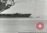 Standbild HMAS Melbourne R-21 South China Sea, 1969, aus Sekunde 4 historischem Filmmaterial Videoclip 65675060208