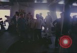 Standbild HMAS Melbourne R-21 South China Sea, 1969, aus Sekunde 46 historischem Filmmaterial Videoclip 65675060209