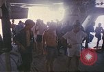 Standbild HMAS Melbourne R-21 South China Sea, 1969, aus Sekunde 60 historischem Filmmaterial Videoclip 65675060209