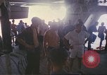 Standbild HMAS Melbourne R-21 South China Sea, 1969, aus Sekunde 61 historischem Filmmaterial Videoclip 65675060209