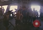 Standbild HMAS Melbourne R-21 South China Sea, 1969, aus Sekunde 62 historischem Filmmaterial Videoclip 65675060209