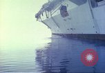Standbild Royal Australian Navy HMAS Melbourne R-21 South China Sea, 1969, aus Sekunde 10 historischem Filmmaterial Videoclip 65675060210