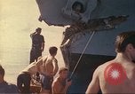 Standbild Royal Australian Navy HMAS Melbourne R-21 South China Sea, 1969, aus Sekunde 37 historischem Filmmaterial Videoclip 65675060210