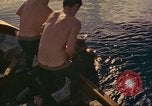 Standbild Royal Australian Navy HMAS Melbourne R-21 South China Sea, 1969, aus Sekunde 61 historischem Filmmaterial Videoclip 65675060210