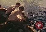 Standbild Royal Australian Navy HMAS Melbourne R-21 South China Sea, 1969, aus Sekunde 62 historischem Filmmaterial Videoclip 65675060210