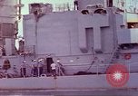 Image endommagé destroyer américain Frank E Evans (DD-754) Subic Bay Philippines, 1969, de la seconde 34 séquences d'archives historiques vidéo 65675060216