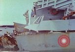 Image endommagé destroyer américain Frank E Evans (DD-754) Subic Bay Philippines, 1969, de la seconde 50 séquences d'archives historiques vidéo 65675060216