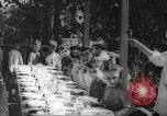 Immagine di I bambini hanno pasti Puerto Rico, 1931, secondo 15 filmato di repertorio 65675060226