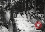 Immagine di I bambini hanno pasti Puerto Rico, 1931, secondo 16 filmato di repertorio 65675060226