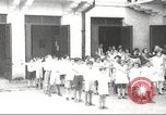 Immagine di I bambini hanno pasti Puerto Rico, 1931, secondo 57 filmato di repertorio 65675060226