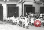 Immagine di I bambini hanno pasti Puerto Rico, 1931, secondo 59 filmato di repertorio 65675060226
