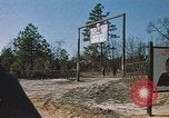 Standbild USA Soldaten Fort Bragg North Carolina USA, 1969, aus Sekunde 8 historischem Filmmaterial Videoclip 65675060239