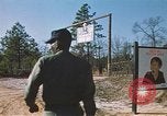 Standbild USA Soldaten Fort Bragg North Carolina USA, 1969, aus Sekunde 14 historischem Filmmaterial Videoclip 65675060239
