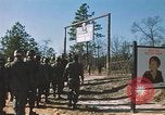 Standbild USA Soldaten Fort Bragg North Carolina USA, 1969, aus Sekunde 20 historischem Filmmaterial Videoclip 65675060239