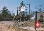 Standbild USA Soldaten Fort Bragg North Carolina USA, 1969, aus Sekunde 26 historischem Filmmaterial Videoclip 65675060239