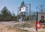 Standbild USA Soldaten Fort Bragg North Carolina USA, 1969, aus Sekunde 30 historischem Filmmaterial Videoclip 65675060239