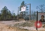 Standbild USA Soldaten Fort Bragg North Carolina USA, 1969, aus Sekunde 32 historischem Filmmaterial Videoclip 65675060239