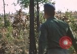 Standbild USA Soldaten Fort Bragg North Carolina USA, 1969, aus Sekunde 34 historischem Filmmaterial Videoclip 65675060239
