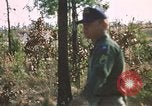 Standbild USA Soldaten Fort Bragg North Carolina USA, 1969, aus Sekunde 35 historischem Filmmaterial Videoclip 65675060239