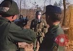 Standbild USA Soldaten Fort Bragg North Carolina USA, 1969, aus Sekunde 39 historischem Filmmaterial Videoclip 65675060241