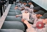 Standbild Wehrpflichtigen der freiwilligen Armee United States USA, 1970, aus Sekunde 21 historischem Filmmaterial Videoclip 65675060243
