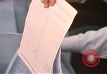 Standbild Wehrpflichtigen der freiwilligen Armee United States USA, 1970, aus Sekunde 30 historischem Filmmaterial Videoclip 65675060243