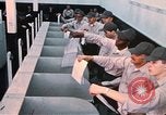 Standbild Wehrpflichtigen der freiwilligen Armee United States USA, 1970, aus Sekunde 52 historischem Filmmaterial Videoclip 65675060243