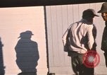 Standbild Wehrpflichtigen der freiwilligen Armee United States USA, 1970, aus Sekunde 30 historischem Filmmaterial Videoclip 65675060244